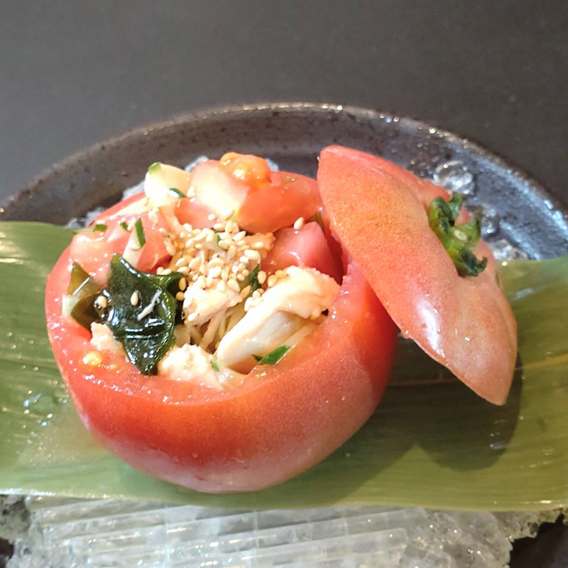 市川産トマトと薩摩純然<br>鶏ささみの柚子塩和え