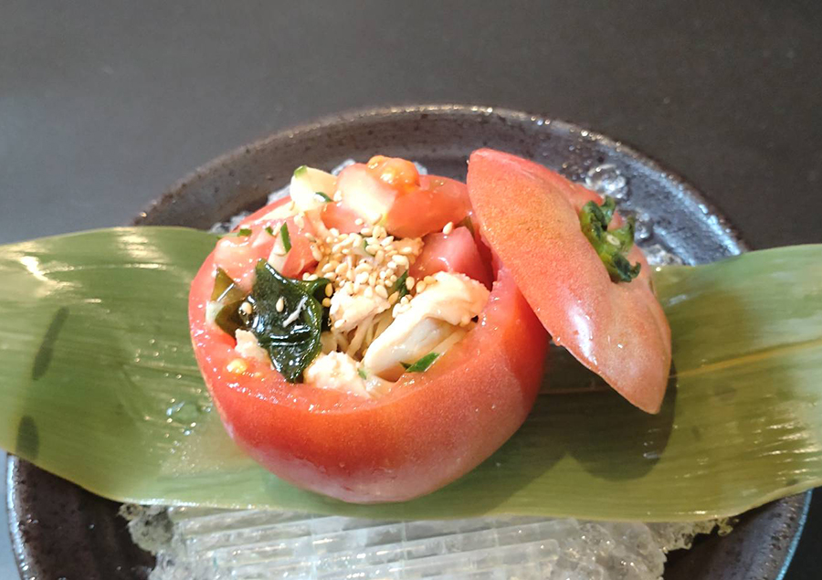 市川産トマトと薩摩純然鶏ささみの柚子塩和え